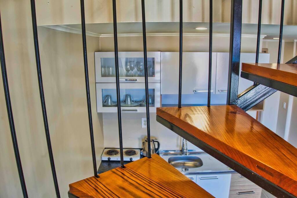 City Views Spacious Mezzanine Apartments Виллемстад Экстерьер фото