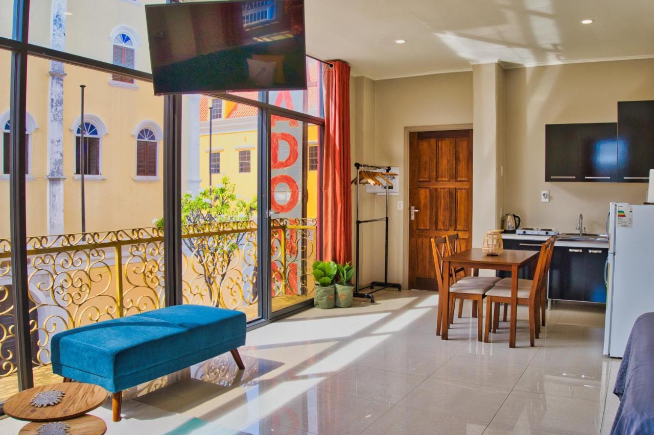 City Views Spacious Mezzanine Apartments Виллемстад Экстерьер фото