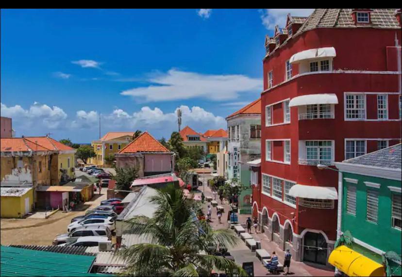 City Views Spacious Mezzanine Apartments Виллемстад Экстерьер фото